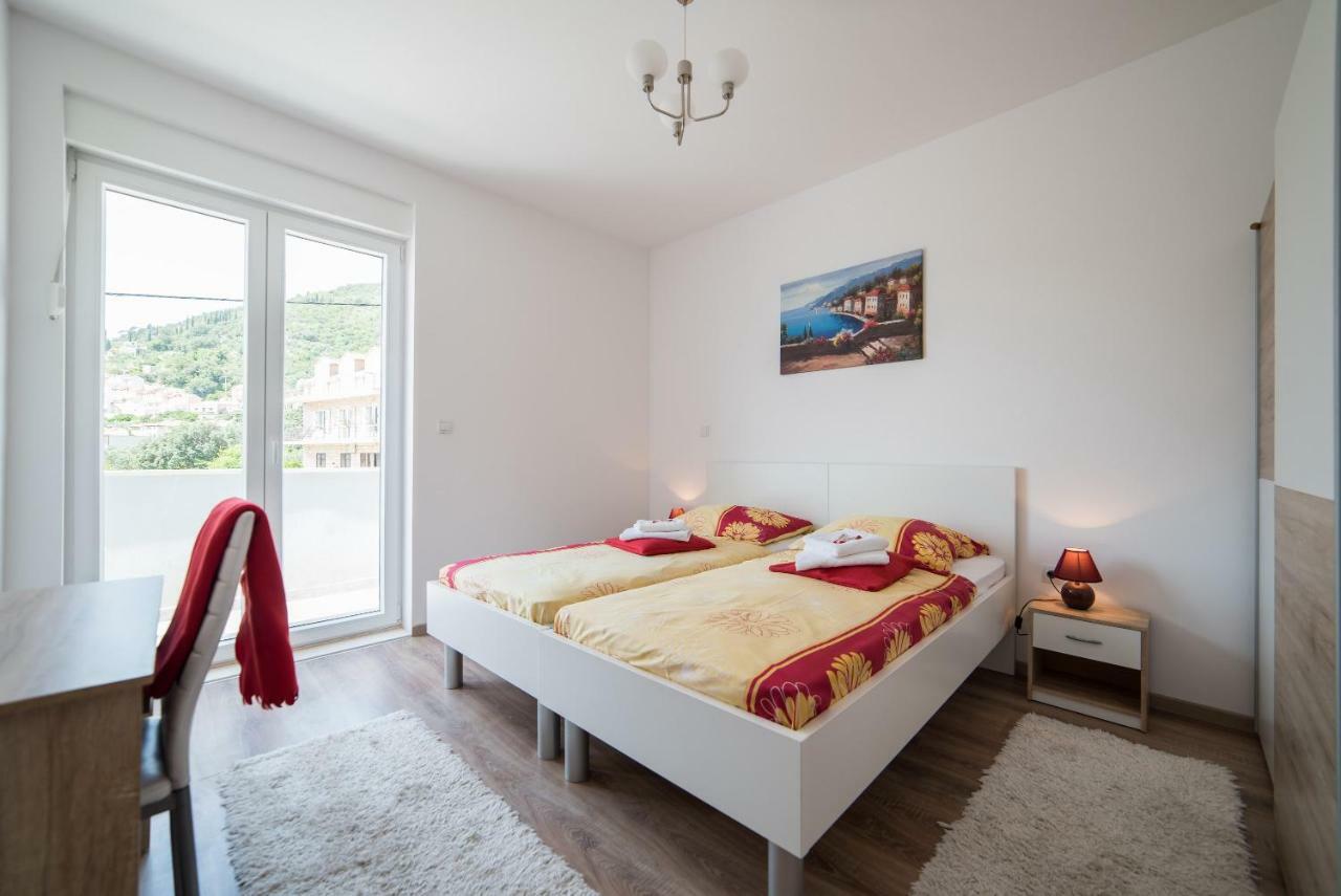 De Luxe Apartment Mediteran 1**** 扎通 外观 照片