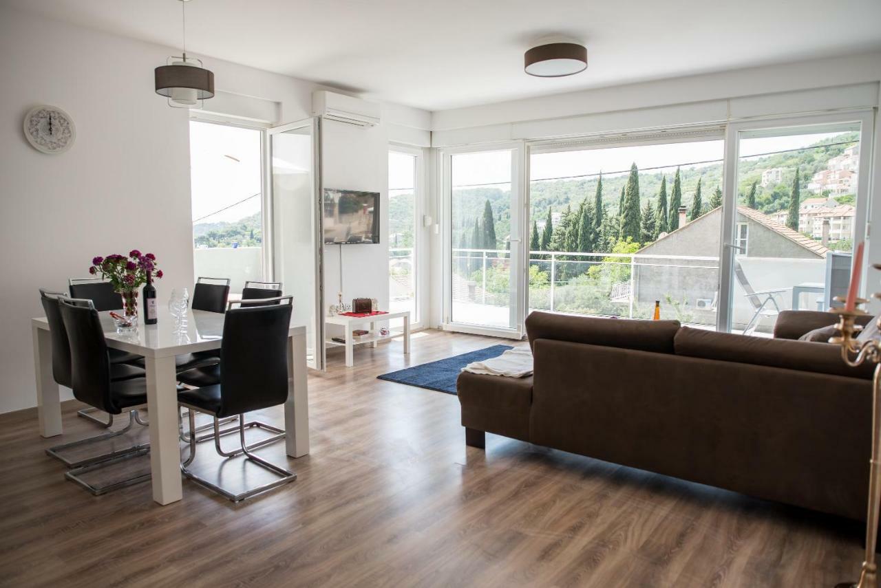 De Luxe Apartment Mediteran 1**** 扎通 外观 照片